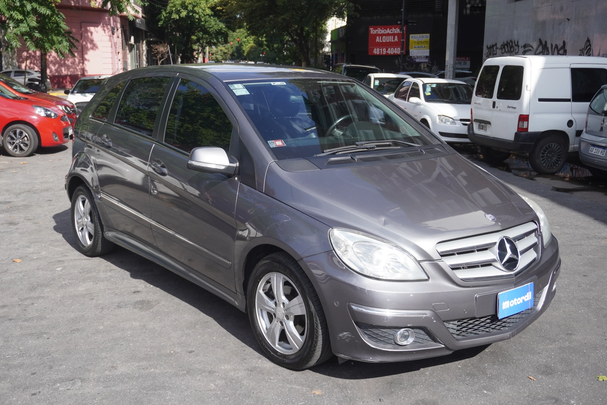 Mira esta subasta en Motordil: Sin Reserva: 2011 Mercedes-Benz B180 Luxury